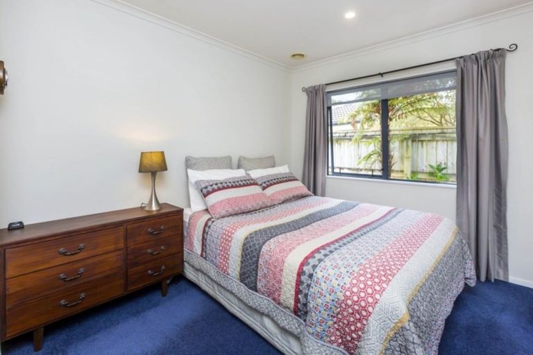 Photo of property in 12 Betty Watt Grove, Riverstone Terraces, Upper Hutt, 5018
