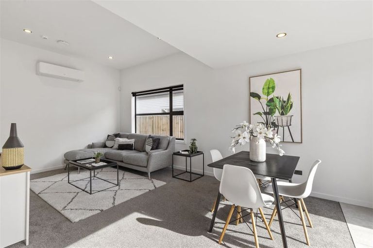 Photo of property in 44 Hutcheson Street, Sydenham, Christchurch, 8023