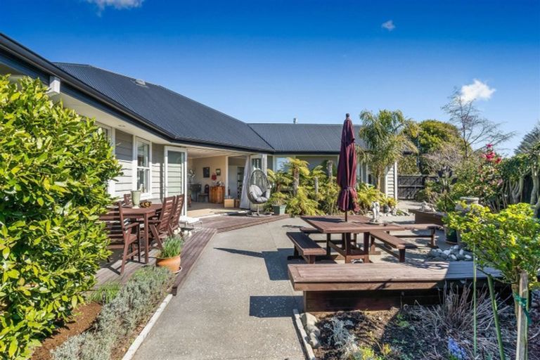 Photo of property in 772 Weedons Ross Road, West Melton, 7618