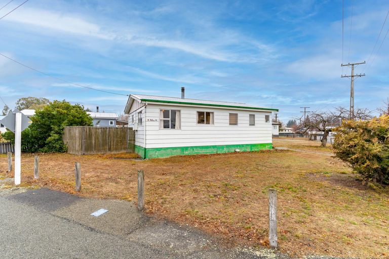 Photo of property in 136 Mackenzie Drive, Twizel, 7901