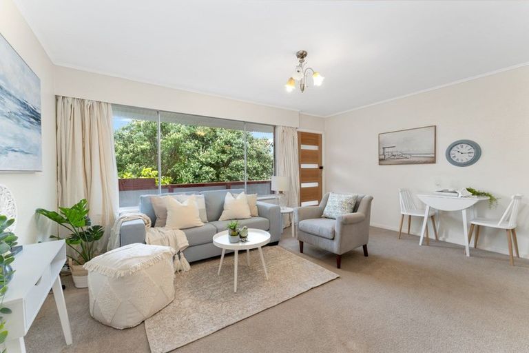 Photo of property in 1/153 Main Road, Tawa, Wellington, 5028