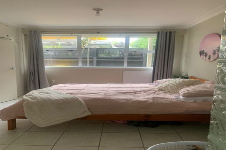 Photo of property in 2/171 Marine Parade, Mount Maunganui, 3116