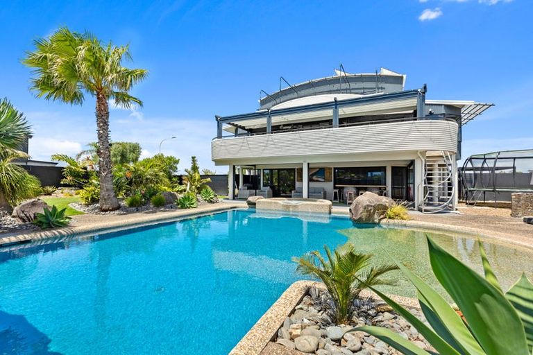 Photo of property in 4a Sandhurst Drive, Papamoa Beach, Papamoa, 3118