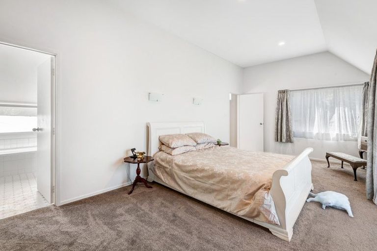 Photo of property in 2162 State Highway 16, Helensville, 0875