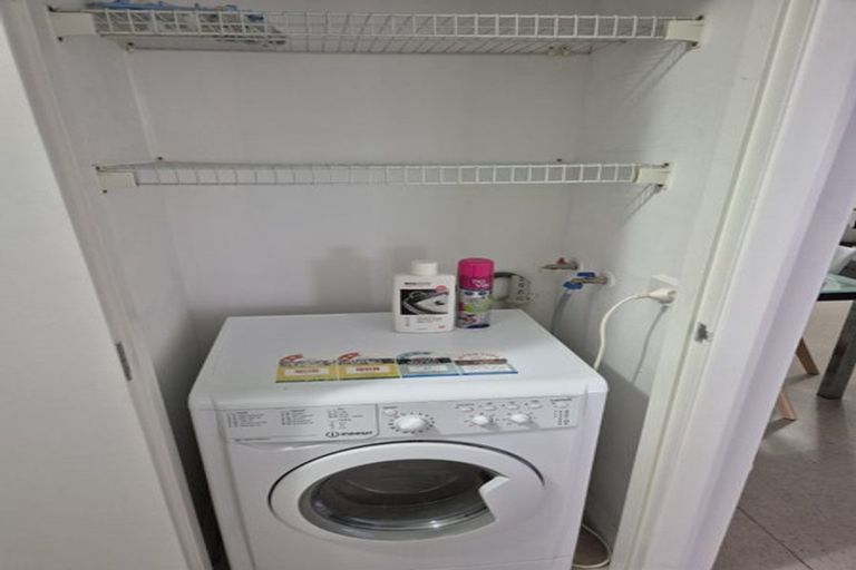 Photo of property in Monvie Apartments, 512/15 Holland Street, Te Aro, Wellington, 6011