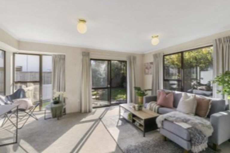 Photo of property in 29a Hardy Street, Waterloo, Lower Hutt, 5011