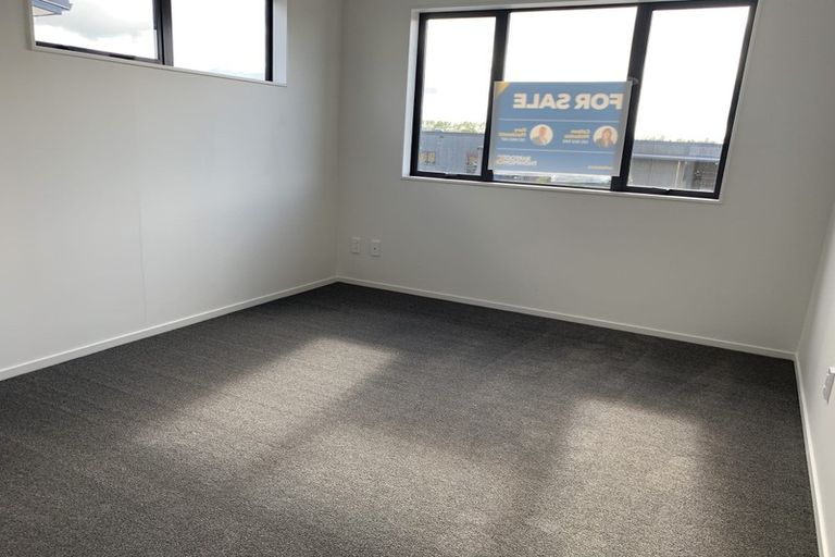 Photo of property in 41 Kaha Road, Takanini, 2110