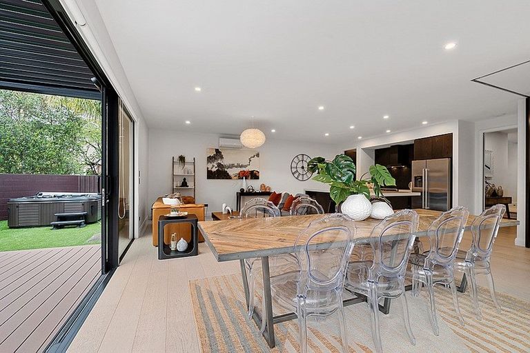 Photo of property in 34a Saltburn Road, Milford, Auckland, 0620