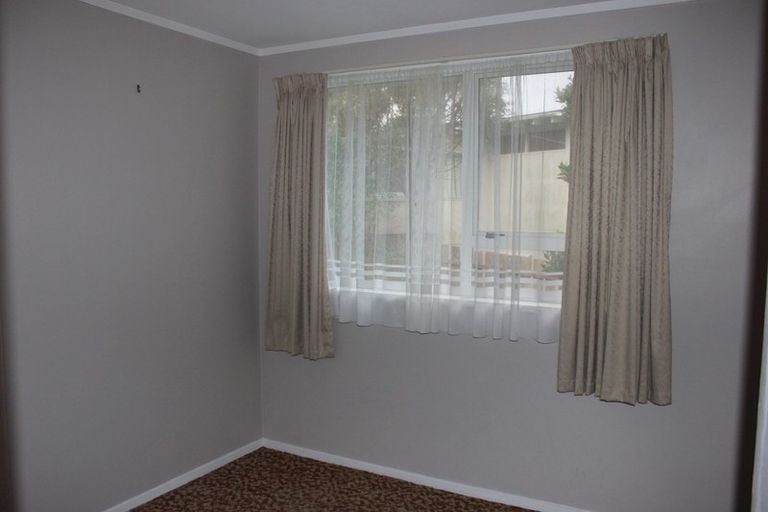 Photo of property in 5b Reese Jones Grove, Maungaraki, Lower Hutt, 5010