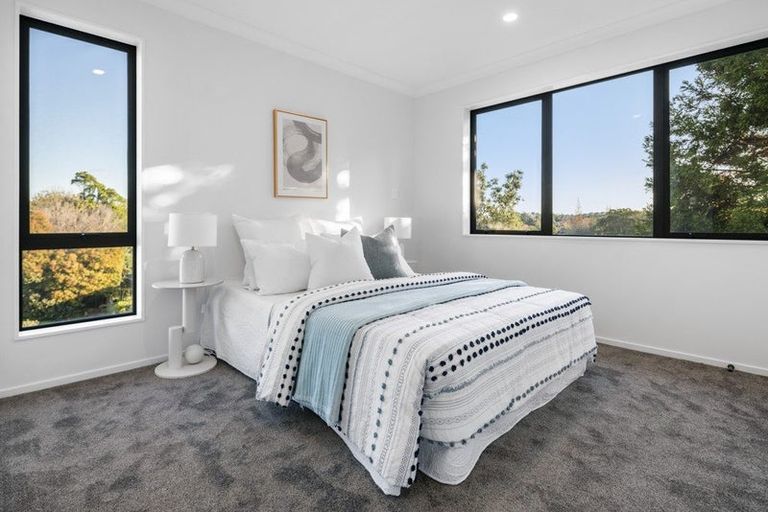 Photo of property in 12c Wylie Avenue, Sunnynook, Auckland, 0620