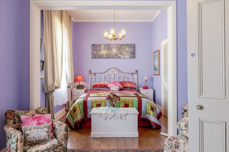 Photo of property in 1 Mclean Street, Woodville, 4920