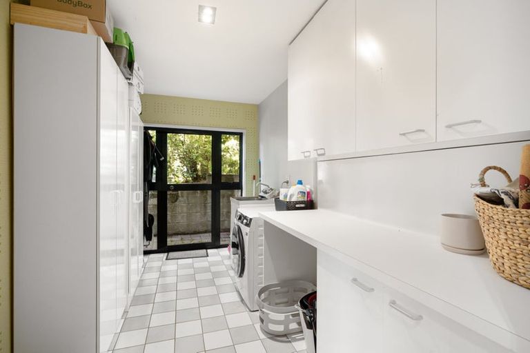 Photo of property in 37 Macmillan Avenue, Cashmere, Christchurch, 8022