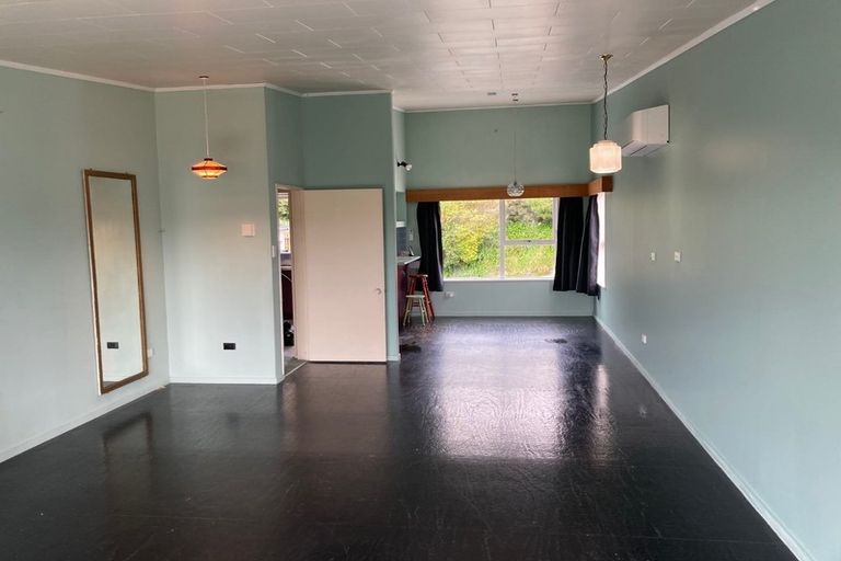 Photo of property in 48-50 Chesterton Street, Johnsonville, Wellington, 6037