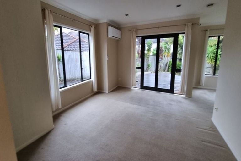 Photo of property in 6 Friar Close, Flat Bush, Auckland, 2019
