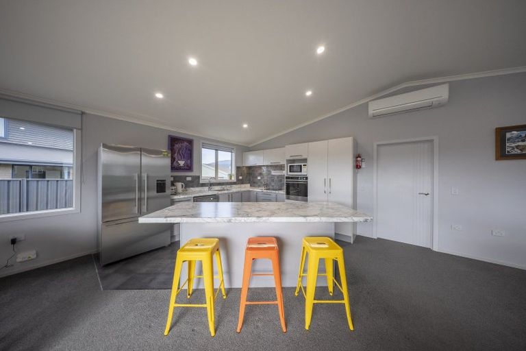 Photo of property in 25 Motu-au Close, Manapouri, 9679