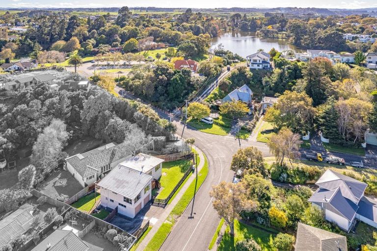 Photo of property in 75 Parkes Avenue, Saint Johns Hill, Whanganui, 4501