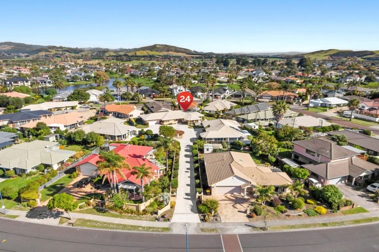 Photo of property in 24 Santa Monica Drive, Papamoa Beach, Papamoa, 3118