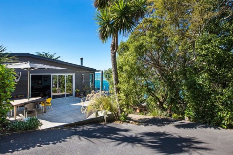 Photo of property in 1353 Taieri Mouth Road, Taieri Mouth, Brighton, 9091