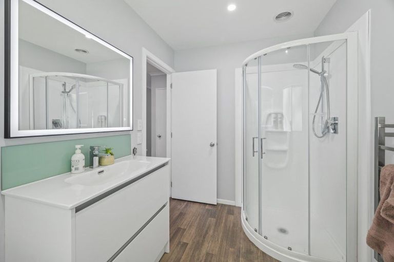 Photo of property in 17 Edward Payton Grove, Pukehangi, Rotorua, 3015