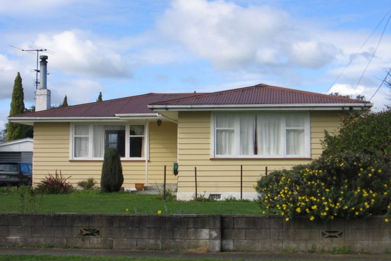 Photo of property in 20 Wavell Crescent, Lansdowne, Masterton, 5810
