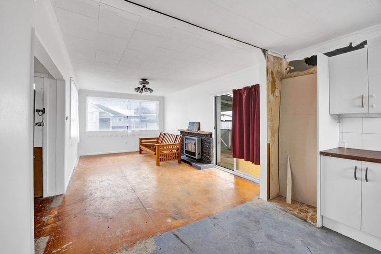 Photo of property in 162 Glover Road, Hawera, 4610