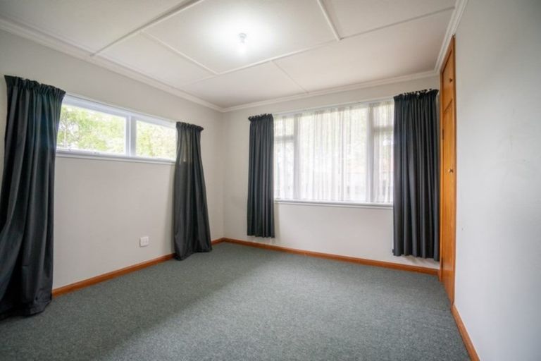 Photo of property in 653 Featherston Street, Roslyn, Palmerston North, 4414