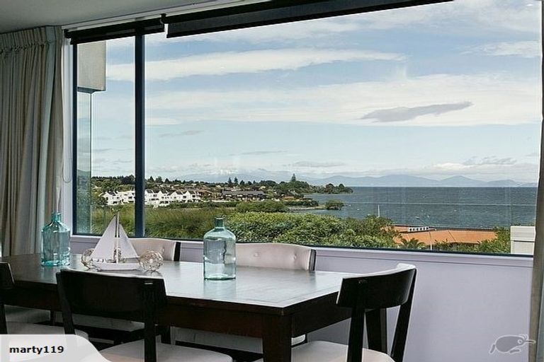 Photo of property in 2 Maniapoto Grove, Waipahihi, Taupo, 3330