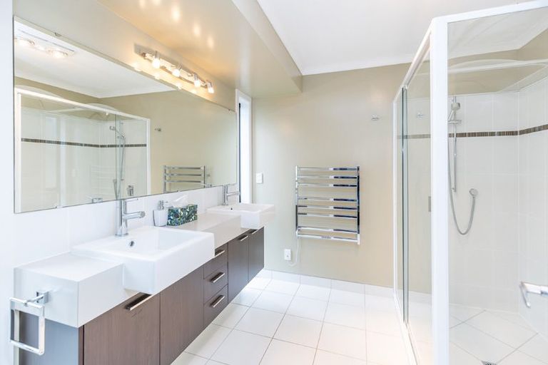 Photo of property in 8 Compton Grove, Huntington, Hamilton, 3210