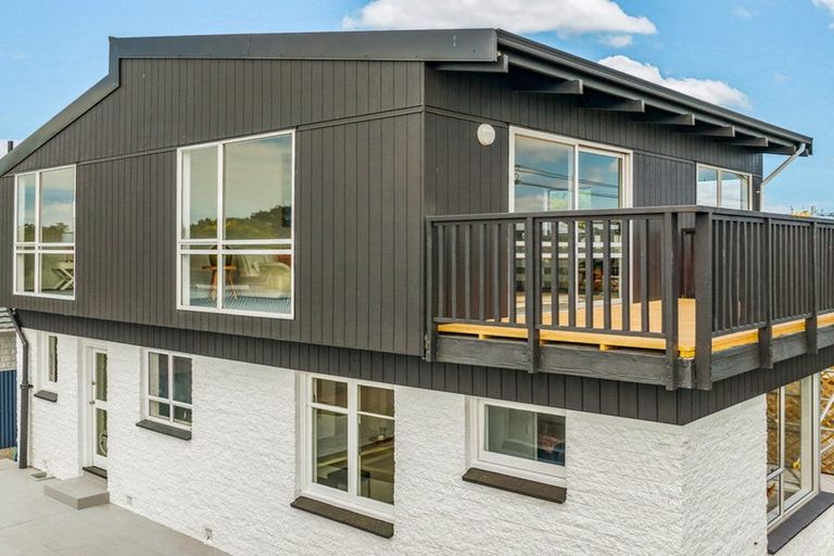 Photo of property in 254 Lake Terrace Road, Shirley, Christchurch, 8061