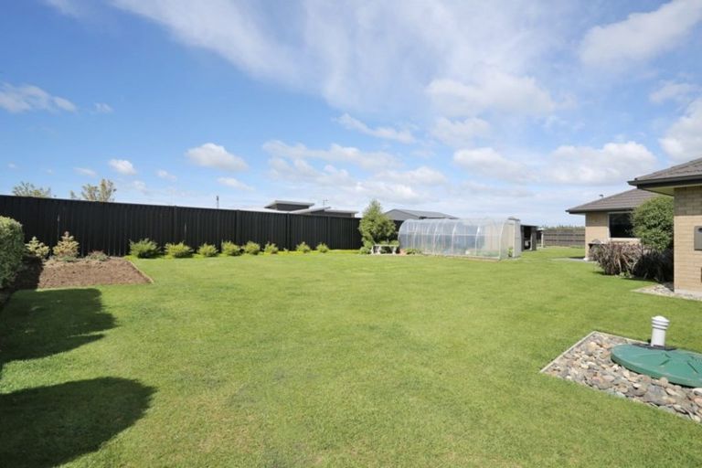 Photo of property in 17 Sunrise Drive, Seaward Bush, Invercargill, 9812