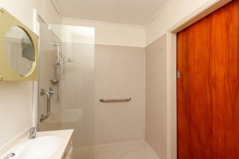 Photo of property in 2/458 Saint Aubyn, Moturoa, New Plymouth, 4310