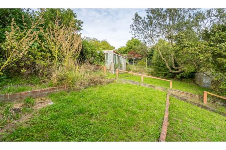 Photo of property in 395 South Road, Caversham, Dunedin, 9012