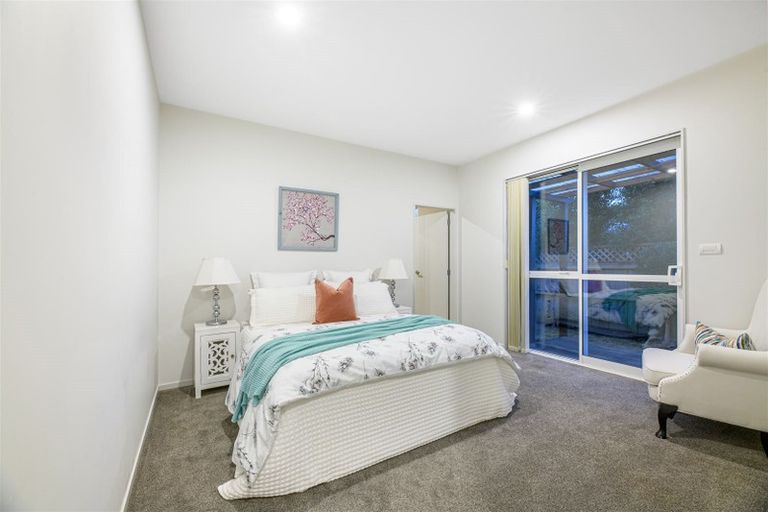 Photo of property in 34a Exmouth Road, Northcote, Auckland, 0627