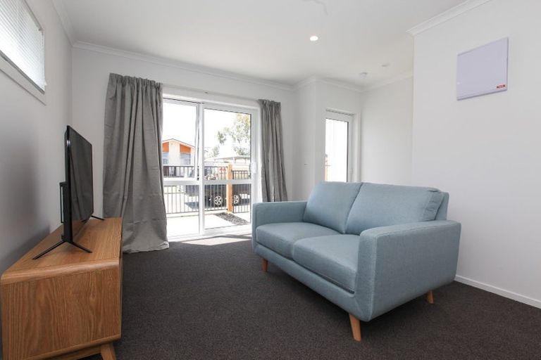 Photo of property in 2/7 Burrows Place, Frankton, Hamilton, 3204