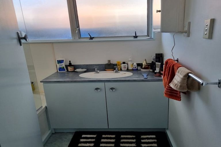 Photo of property in 2/11 Gilby Street, Linwood, Christchurch, 8011