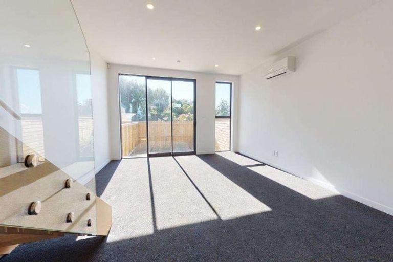 Photo of property in 10/80 Seatoun Heights Road, Seatoun, Wellington, 6022