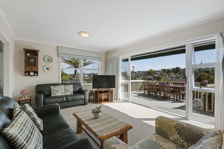 Photo of property in 53 Stanley Avenue, Milford, Auckland, 0620