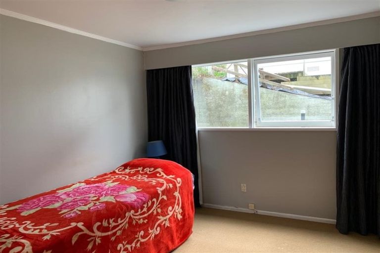 Photo of property in 15 Goddard Grove, Churton Park, Wellington, 6037