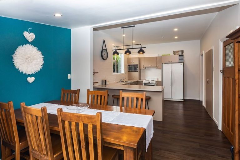 Photo of property in 74 Selwyn Street, Somerfield, Christchurch, 8024