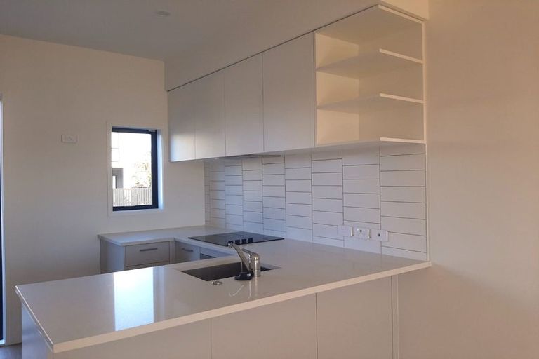 Photo of property in 29/47a Huntington Drive, Huntington Park, Auckland, 2013