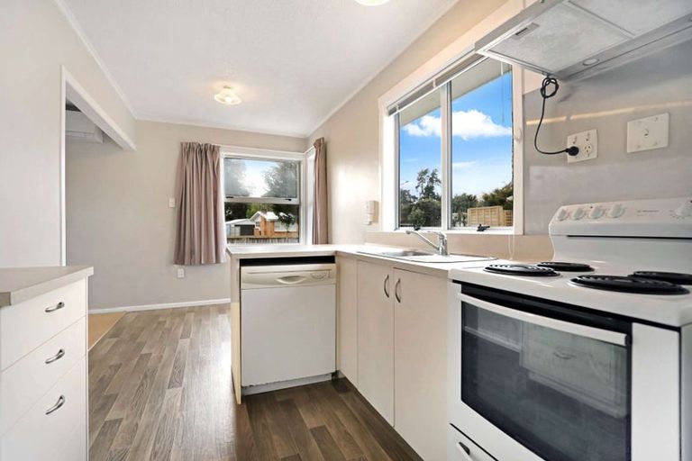 Photo of property in 18 Tomin Road, Glenview, Hamilton, 3206