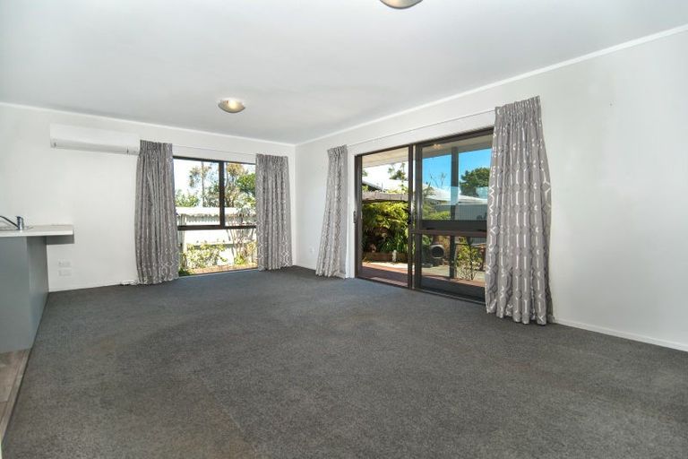 Photo of property in 9 Derby Street, Westport, 7825