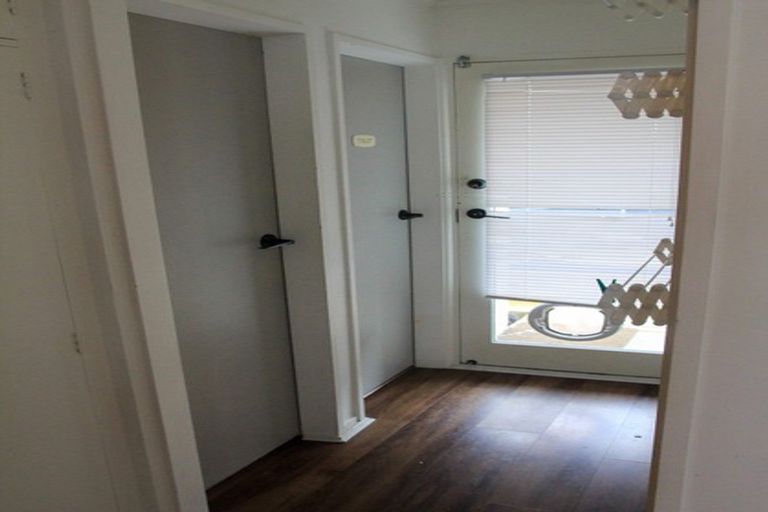 Photo of property in 2/43 Leighton Avenue, Waiwhetu, Lower Hutt, 5010