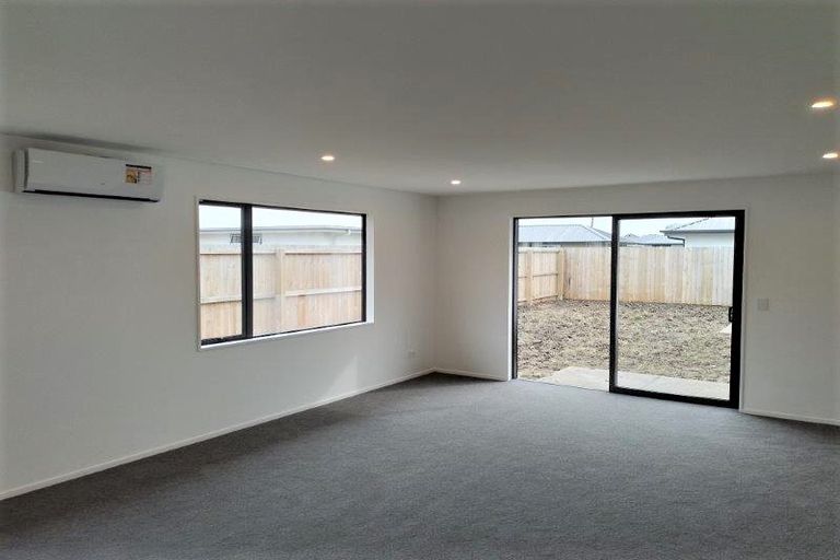 Photo of property in 10 Beckford Way, Rolleston, 7614