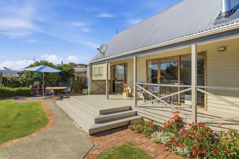 Photo of property in 1 Hackett Street, Whanganui East, Whanganui, 4500