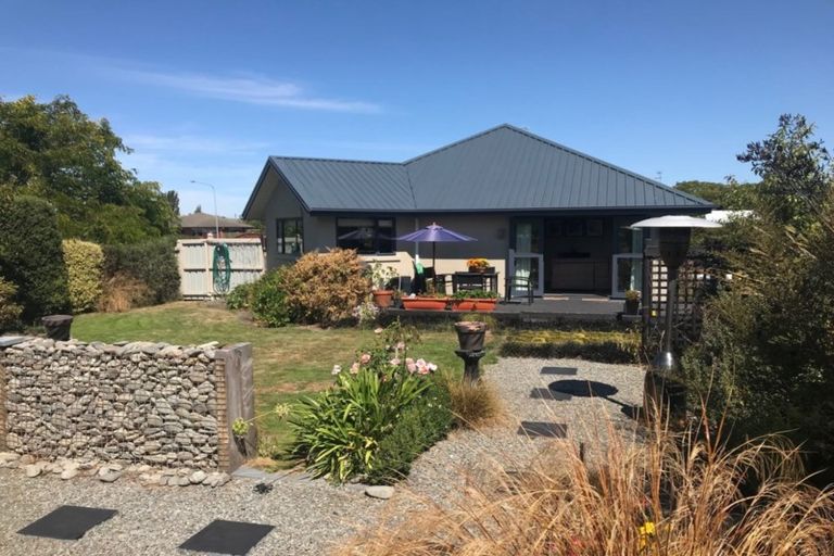 Photo of property in 2 Paget Drive, Woodend, 7610