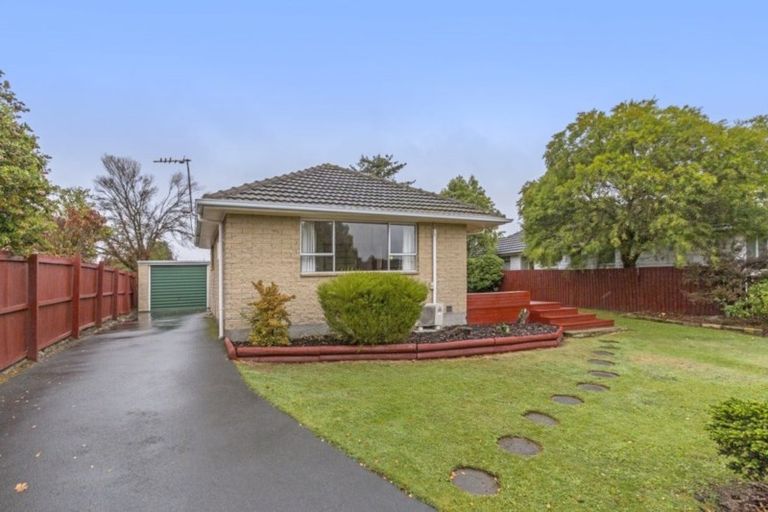 Photo of property in 23 Jenkins Avenue, Redwood, Christchurch, 8051