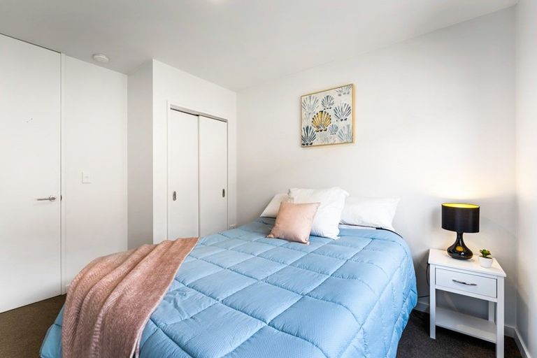 Photo of property in 19 Sunstone Crescent, Brown Owl, Upper Hutt, 5018