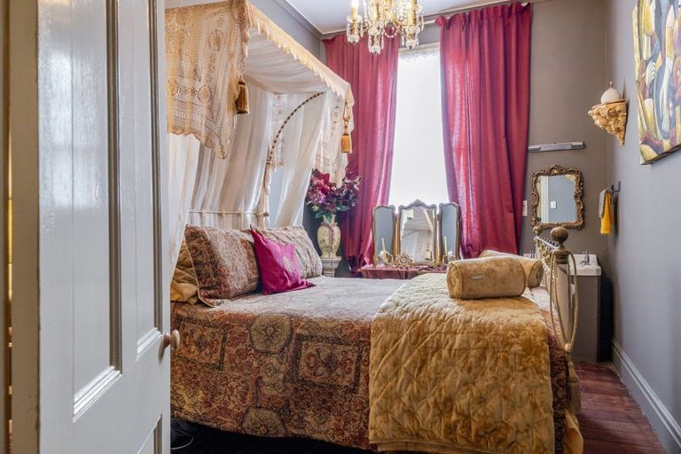 Photo of property in 1 Mclean Street, Woodville, 4920