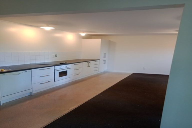 Photo of property in 15 Verran Road, Birkenhead, Auckland, 0626